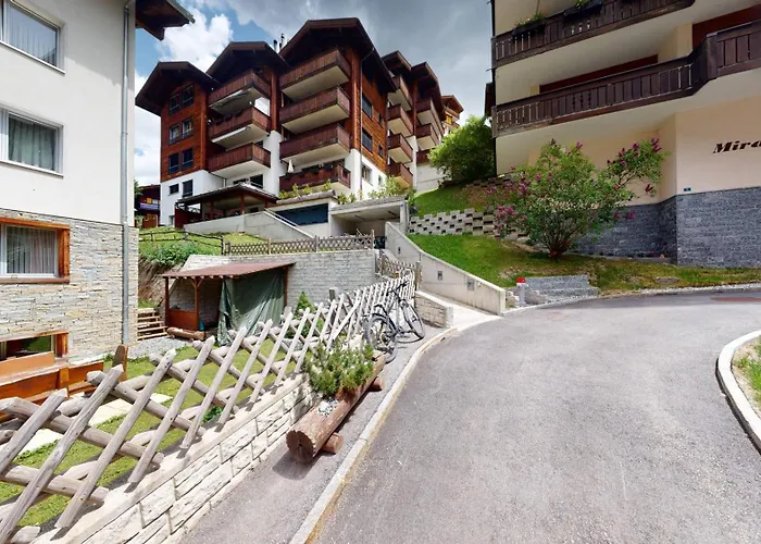 Beautiful In With A Breathtaking View Of The Matterhorn *